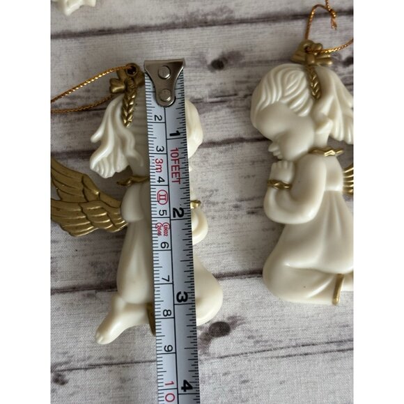 7 Victorian Style Ivory & Gold Vintage Holiday Christmas Tree Ornaments - Picture 5 of 10